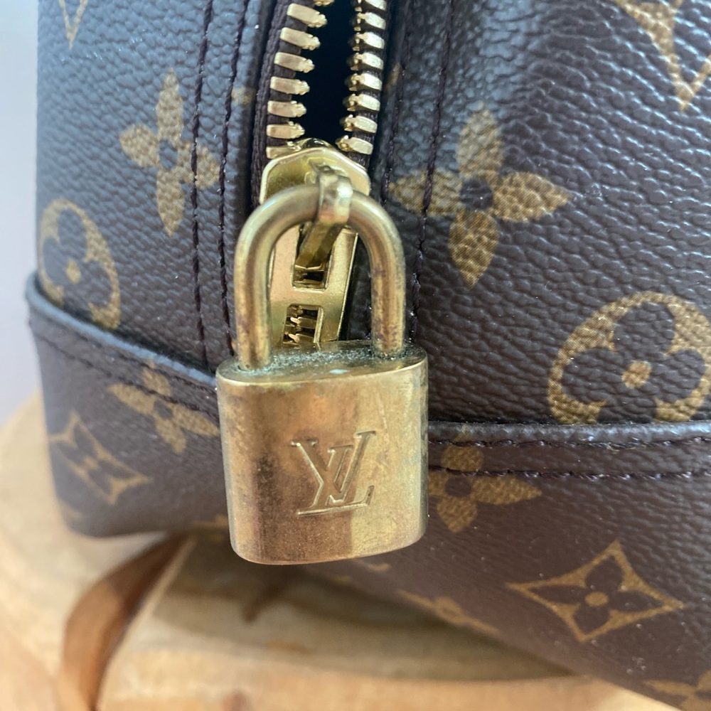 Louis Vuitton Brown Monogram Deauville  Bag - Picture 3 of 7